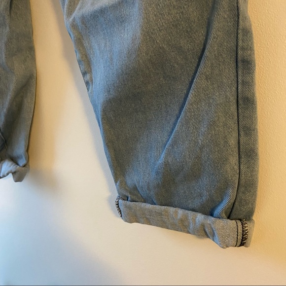Light Denim Mom Jeans - Picture 4 of 6